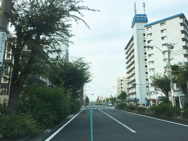 1.「西淡路2交差点」を「北」方面へ直進してください。