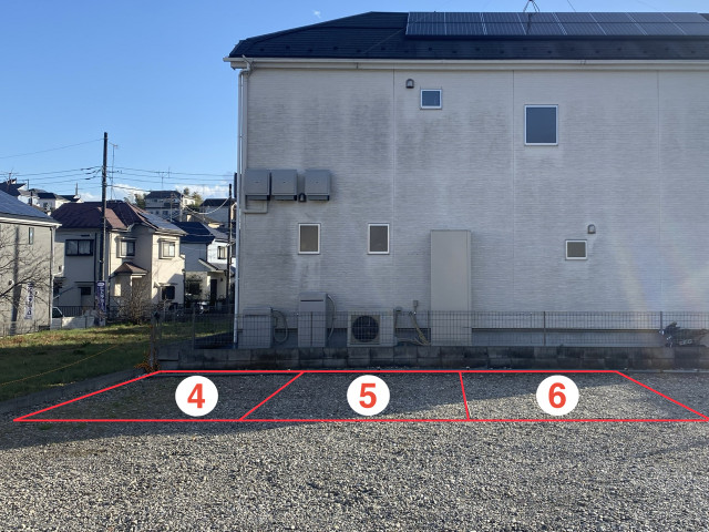 中藤4丁目15駐車場の駐車場写真