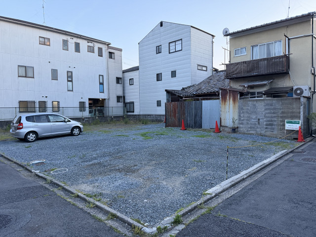 西柳ノ内町47-2駐車場 区画③ (アイドリング禁止)の駐車場写真