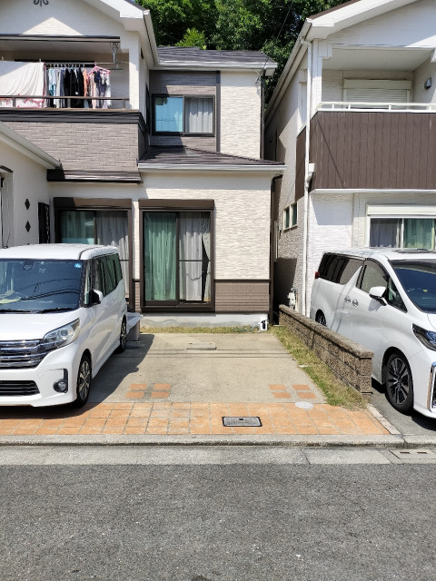 大阪府堺市中区平井517番18号の駐車場写真