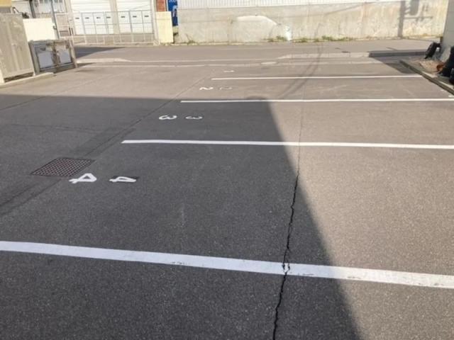 レオパレスKINAMI駐車場【17661】の駐車場写真