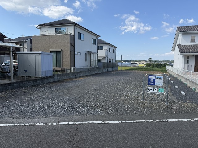KATSUDA BASE 01の駐車場写真