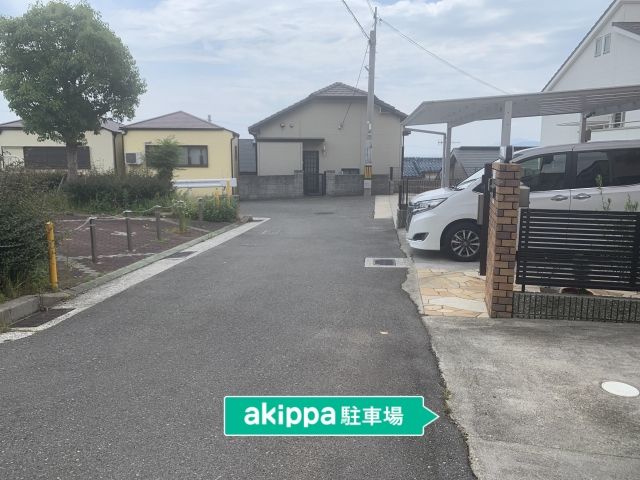王居殿3丁目個人駐車場の駐車場写真