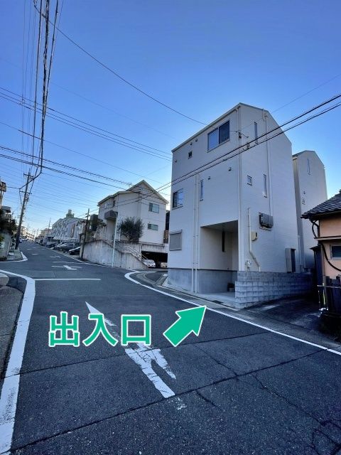 名東区貴船1丁目 個人宅駐車場の駐車場写真