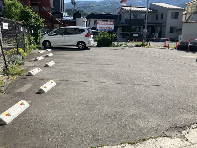 大手2丁目13-7駐車場の駐車場写真