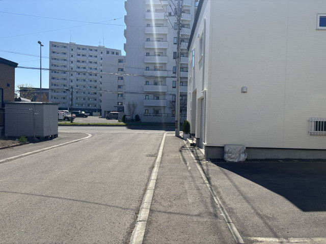 白石区菊水8条3丁目9-20 個人宅◉アキッパ駐車場の駐車場写真