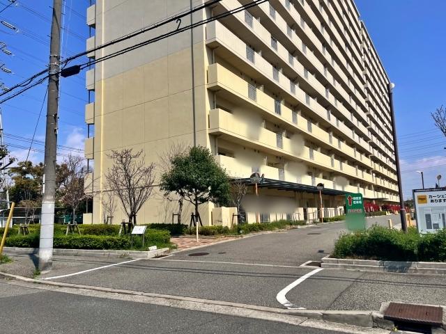 堺新金岡3丁8番 団地駐車場(1号棟付近)の駐車場写真