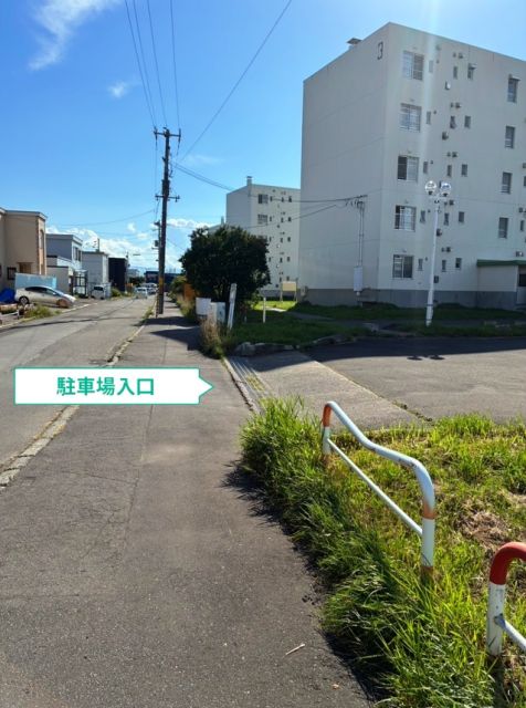 ビレッジハウス札苗【E-012】の駐車場写真