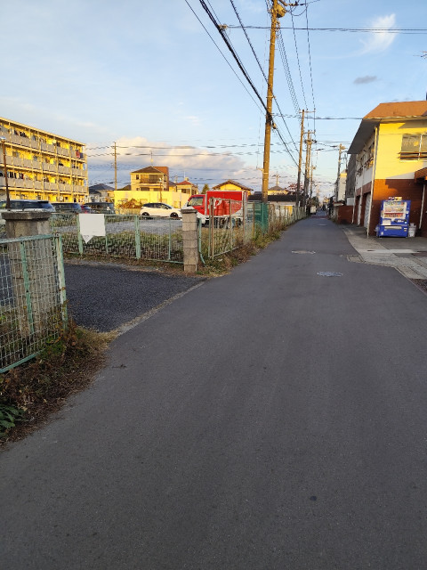 松飛台小学校すぐ側  P40番の駐車場写真