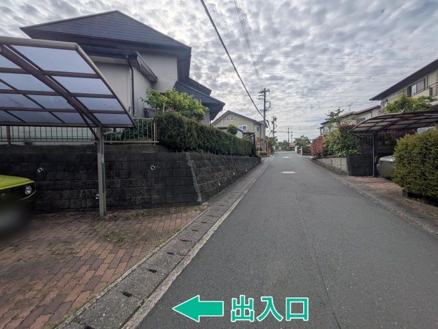 西貝塚2832-13 アキッパ駐車場の駐車場写真