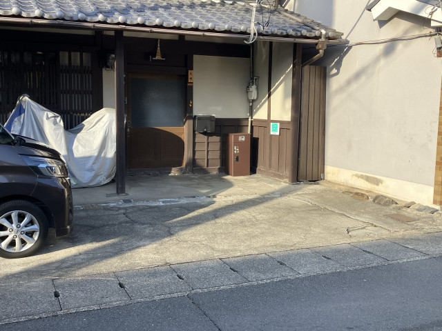 右京区嵯峨釈迦堂藤ノ木町38 個人宅◉アキッパ駐車場の駐車場写真