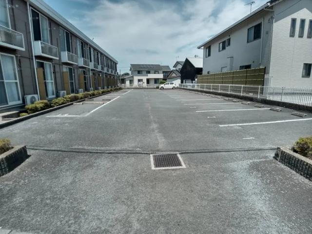 レオパレスアンシェヌマン駐車場【16315】の駐車場写真
