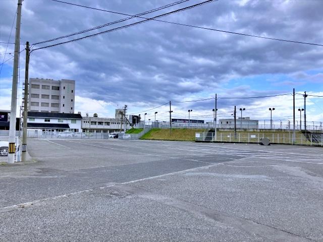 競輪場西門【小松島港まつり2026 7/19(日)】の駐車場写真