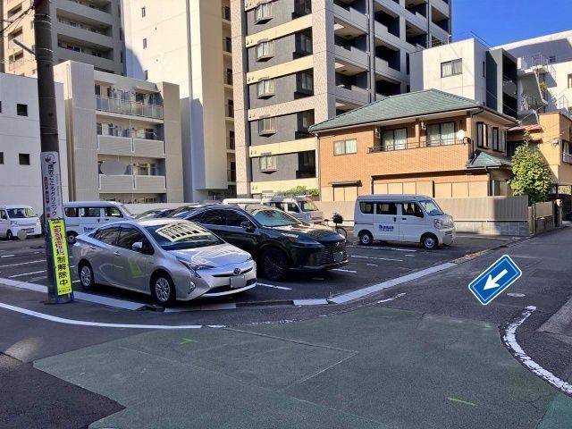 鷹匠第3駐車場の駐車場写真