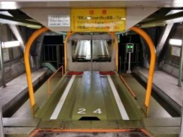 仙台明芳ビル【日祝：8:00～20:00】の駐車場写真