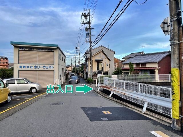 ＊甲塚ガレージの駐車場写真