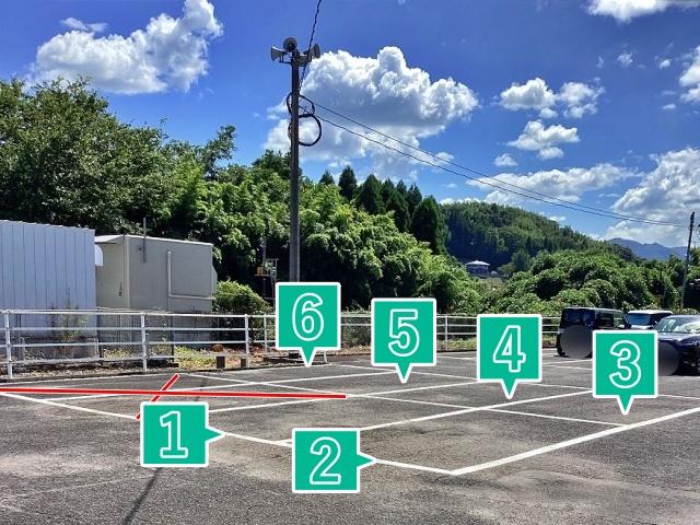 向之原駅アキッパ駐車場の駐車場写真
