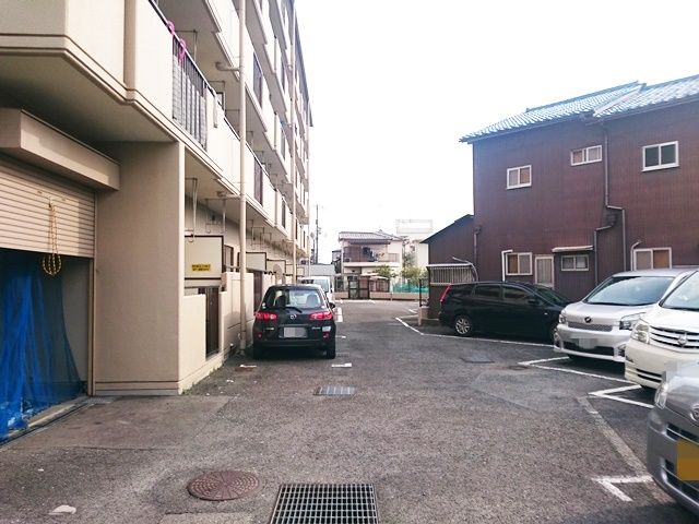 【道順3】ここから先は通路幅が狭くなっておりますのでお気を付けください。