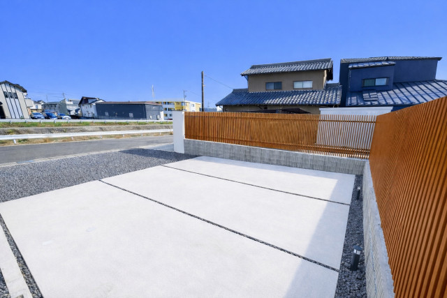 尾張三条バス停前駐車場の駐車場写真