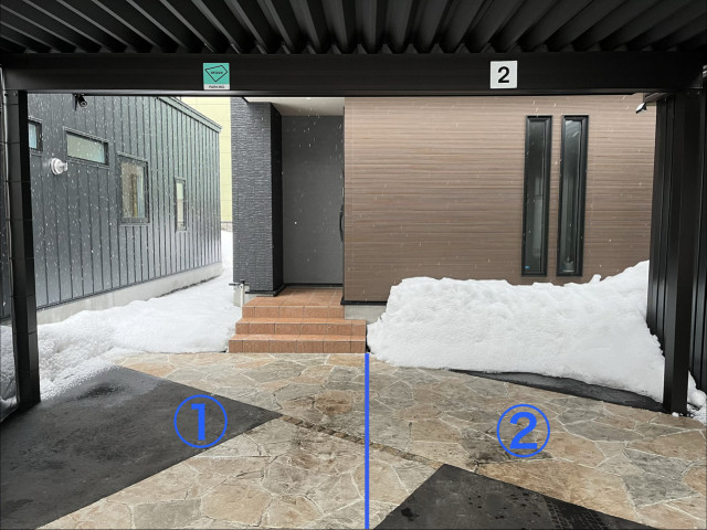 ドーム（徒歩約20分〜）🅿️2台分カーポート下の駐車場写真