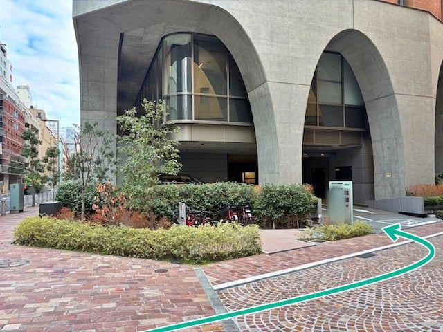 【夜間限定パック：土日祝 21:00~7:30】T.N.S東新橋2丁目の駐車場写真