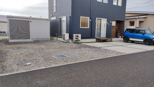 長野県松本市笹賀3072-3の駐車場写真
