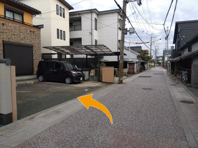 大阪府高槻市上本町11-33駐車場の駐車場写真