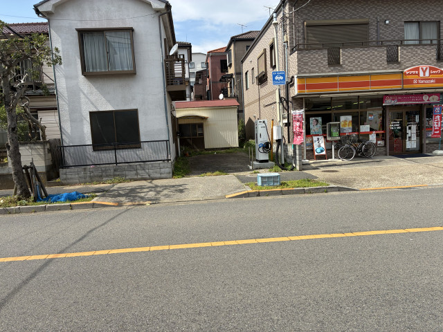 スタジオFの駐車場写真