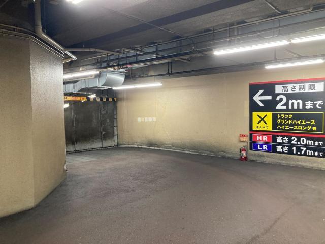 大阪御堂筋ビル・大阪センタービル※高さ170cm以下【土日祝：8:00～19:00】の駐車場写真