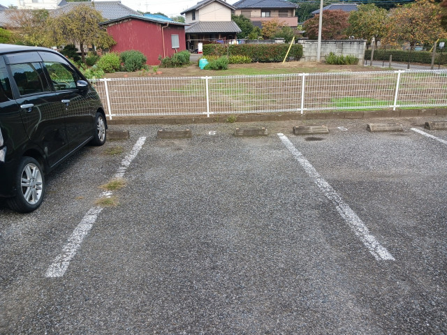 オープンガーデン（平置駐車場）の駐車場写真