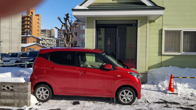 北9条東6森田邸玄関前☆アキッパ駐車場の駐車場写真