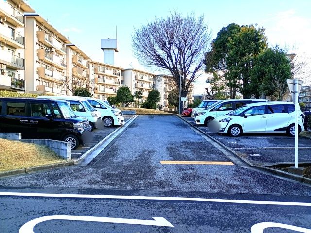 高塚団地1街区第2駐車場の駐車場写真