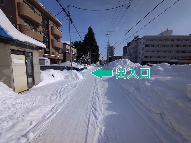 豊平区平岸5条7丁目5-17駐車場の駐車場写真