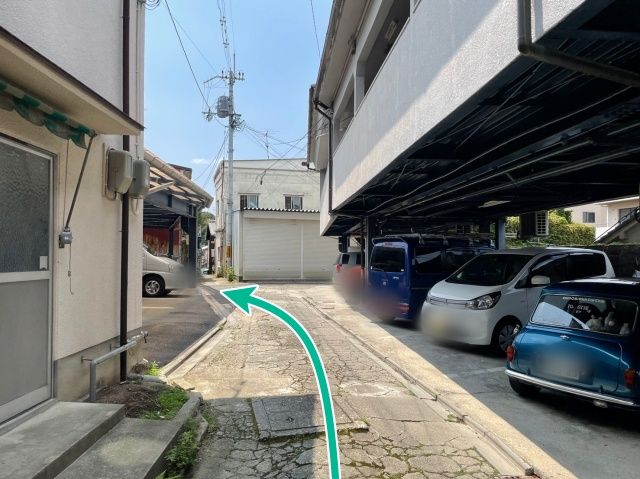 駐車場周辺