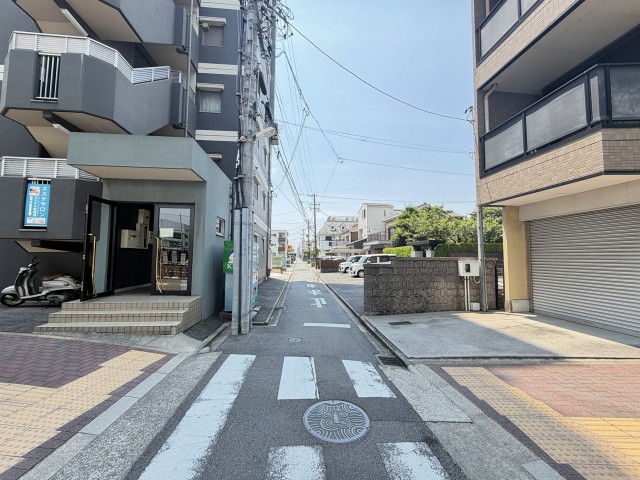 【東海通駅徒歩2分】ハルパーキング東海通駅南の駐車場写真