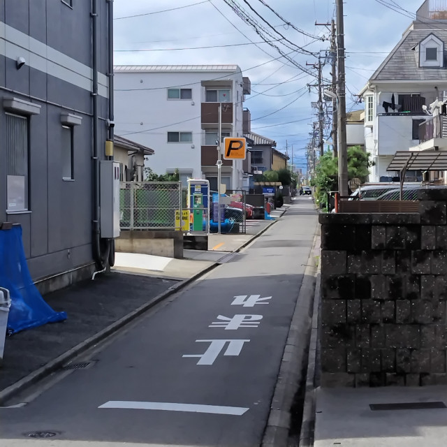 【東海通駅徒歩2分】ハルパーキング東海通駅南の駐車場写真