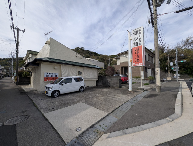 畠中整骨院スタッフ寮の駐車場写真