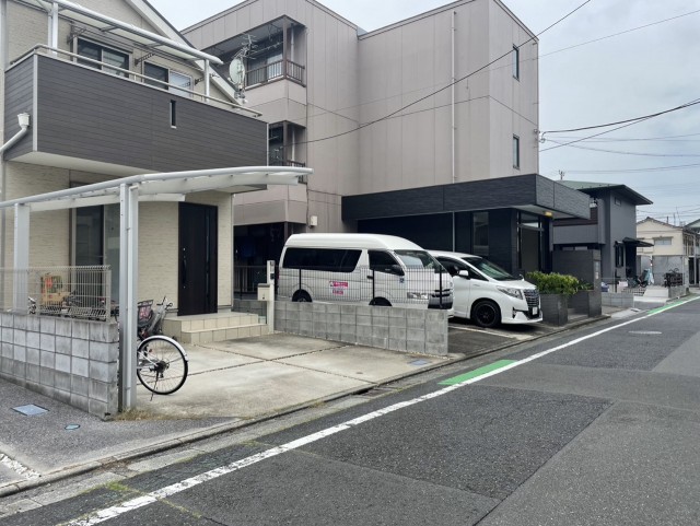 東新小岩4丁目18-16駐車場の駐車場写真