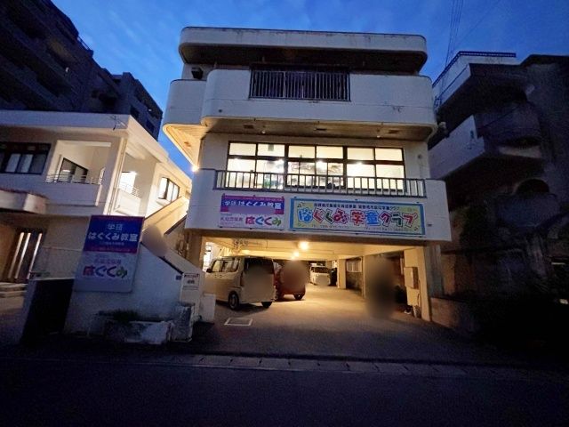 真志喜3-13-5駐車場の駐車場写真