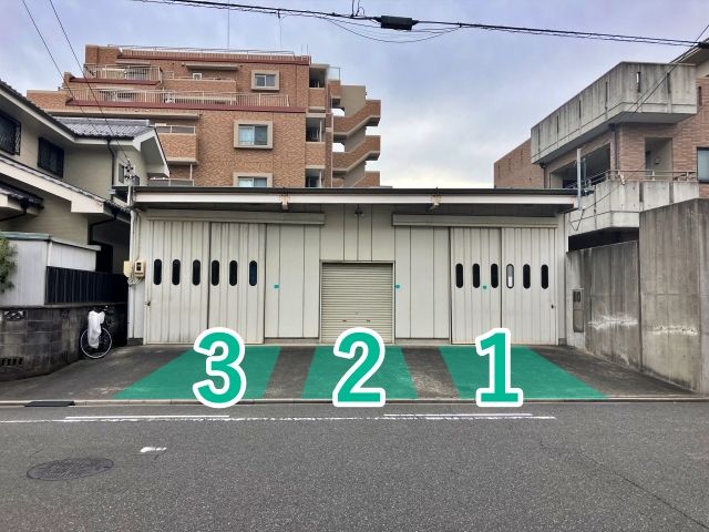 [34d92]柵下町1丁目 アキッパ駐車場の駐車場写真