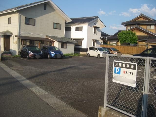 ベルメゾン駐車場の駐車場写真