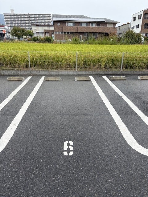 和歌山県橋本市神野々993-1の駐車場写真
