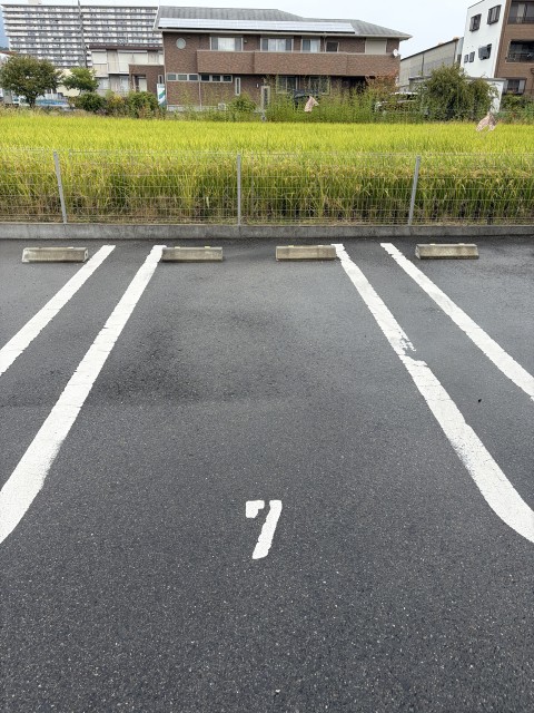 和歌山県橋本市神野々993-1の駐車場写真