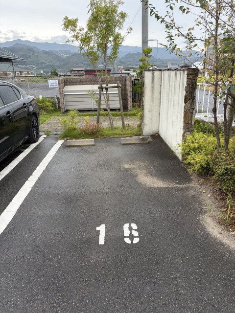 和歌山県橋本市神野々993-1の駐車場写真