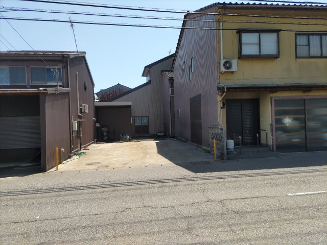 竹平記念体育館から徒歩5分の駐車場の駐車場写真