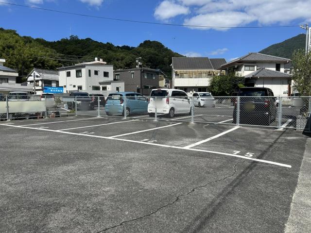 駐車場写真2