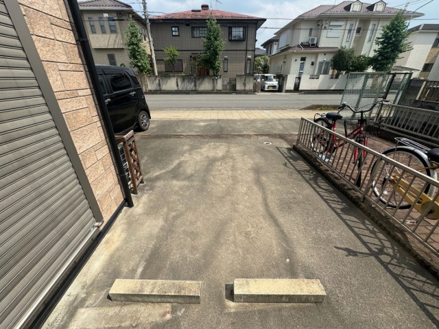 保泉邸_さいたま市西区プラザakippa 駐車場の駐車場写真