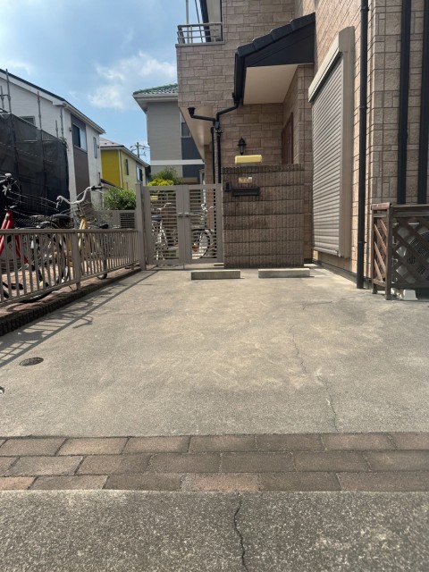 保泉邸_さいたま市西区プラザakippa 駐車場の駐車場写真