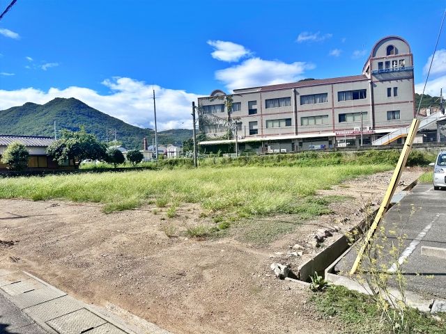 JR伊部駅南口駐車場 10月19日(日)【品川リフラpresents 第41回 備前焼まつり】の駐車場写真