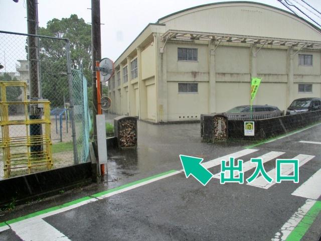 和田島小学校【小松島ブルーインパルス展示飛行2026 7/19(日)】の駐車場写真